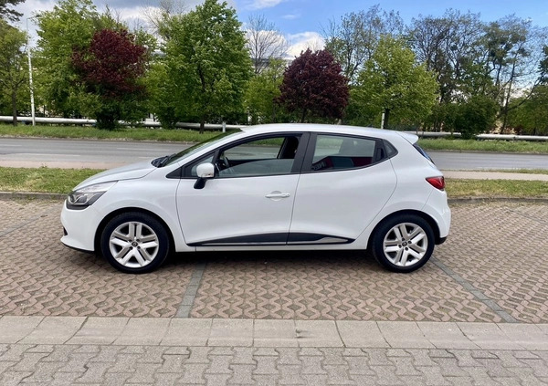 Renault Clio cena 25900 przebieg: 158000, rok produkcji 2015 z Dynów małe 154